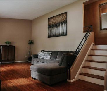 For Lease - 1 Vera Court Unit# Upper, Hamilton, Ontario - Photo 1