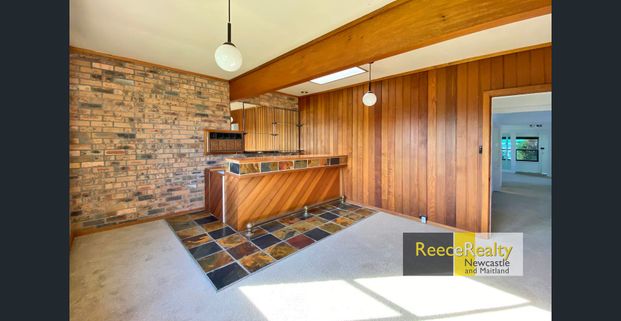 SPACIOUS FAMILY HOME - Photo 1