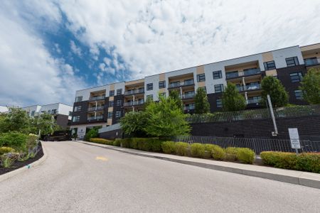 For Lease - 555 William Graham Drive Unit# 114, Aurora, Ontario - Photo 2