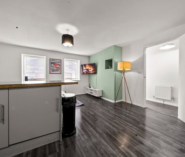 2 Bed Terraced House, Manor House Lane, BS14 - Photo 1