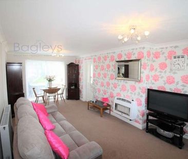 St Albans Avenue, Kidderminster, DY11 - Photo 3