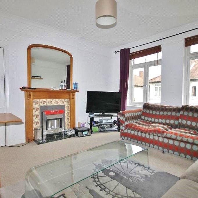 Meade Close, Chiswick, London, W4 3NT - Photo 1