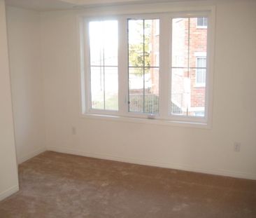 For Lease - 2557 Sixth Line Unit# 1, Oakville, Ontario - Photo 1