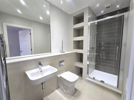 2 bedroom apartment to rent - Photo 4