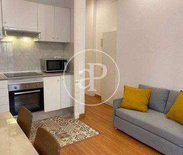 Apartment for Rent on Calle Princesa (El Born) - Photo 2