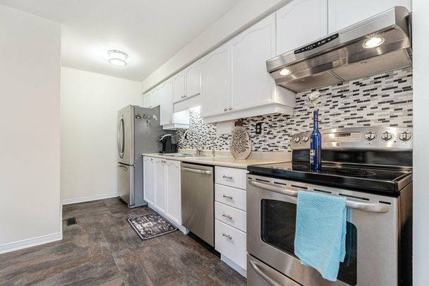 For Lease - 10 Mullis Crescent, Brampton, Ontario - Photo 1