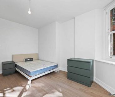 2 bedroom property to rent in London - Photo 1