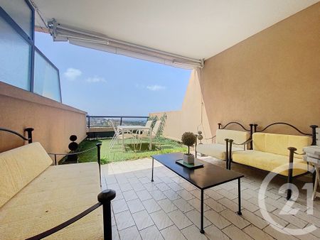 Location Appartement 3 pièces 84m² NICE 06300 - Photo 4