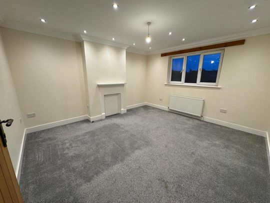 4 bedroom detached house to rent - Photo 1