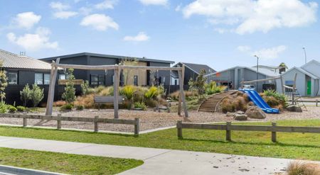 Refreshing Outlook - Photo 4