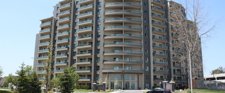 Westside Crossing | 848 Blythwood Road, London - Photo 1