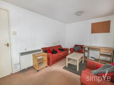 1 bedroom flat to rent - Photo 2