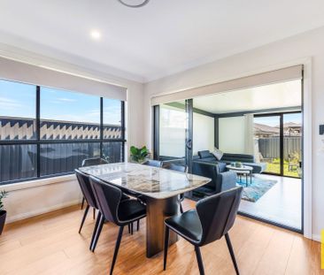 Grand Family Home!! - Photo 6