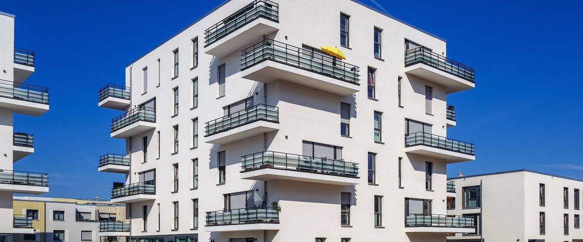 Sonnig, groß und modern! Zentrumsnahe 4-Zimmer-Wohnung im Hellwinkel //5.OG Whg.2 - Photo 1