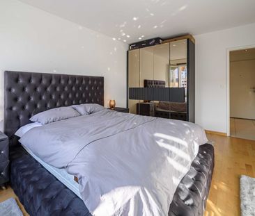 Renovierte und möblierte 2.5-Zimmer-Wohnung in Zug mit Seesicht - Photo 5