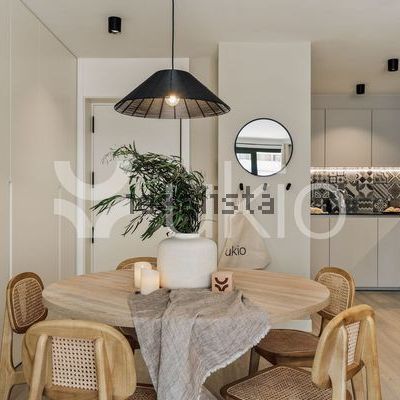 Alquiler de piso en Calle de Rocafort - Foto 1