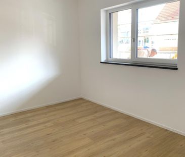 FÜ: Erstbezug! Schöne, helle 2-Zi-Whg (1.OG) mit EBK, Balkon, Aufzu... - Photo 4