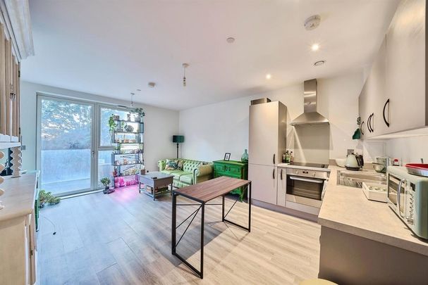 1 bedroom apartment to rent - Photo 1