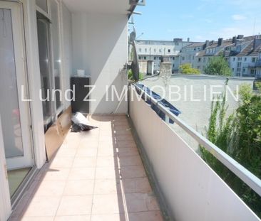 *** helle 3-4 Zimmer Wohnung mit großem Balkon ** - Photo 2