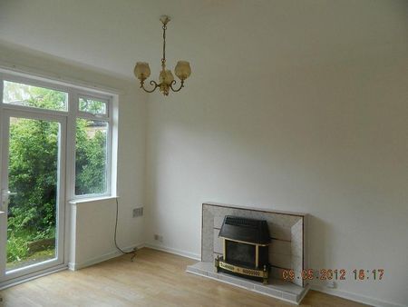 3 bedroom detached house to rent - Photo 3