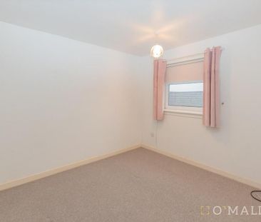 3 bedroom end of terrace house to rent - Photo 4