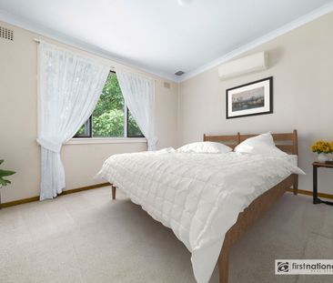 Charming 4-Bedroom Cottage - Photo 5