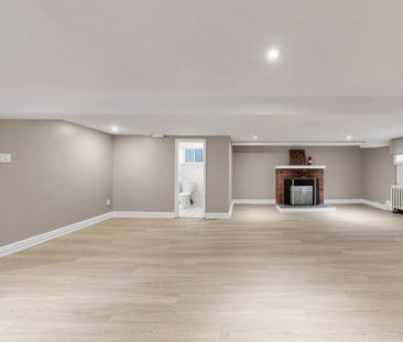 For Lease - 13 Tenth Street, Toronto, Ontario - Photo 5