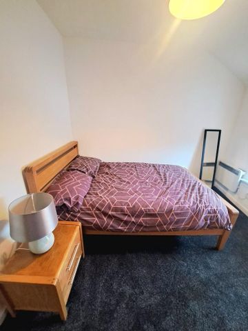 2 bedroom flat to rent - Photo 5