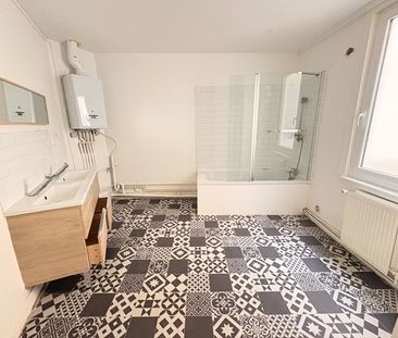 T2 de 71.69 m², rue des Postes réf 1512-001 - Photo 3