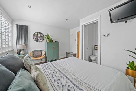 4 bedroom terraced house to rent - Photo 4