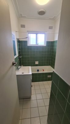 2 Bedroom Unit in Roselands - Photo 1