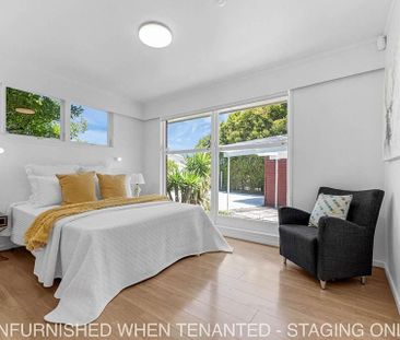 🏡 Recently Renovated 3BR+Garage Pakuranga 🌿 - Photo 4