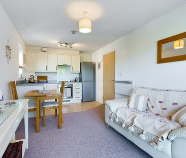 Flat to rent on - Photo 5