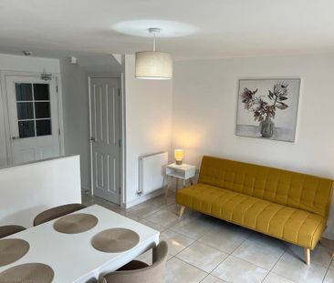 1 bedroom in a house share to rent - Photo 2