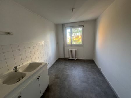 Location - Appartement T3 - 64 m² - Audincourt - Photo 4