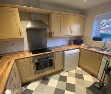 2 bedroom flat to rent - Photo 4