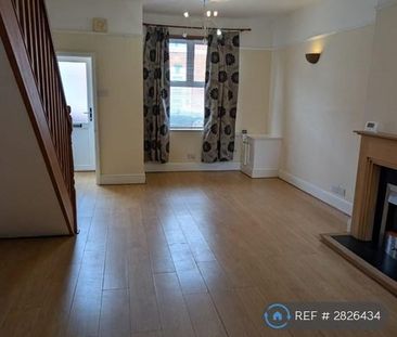 3 bedroom terraced house to rent - Photo 2