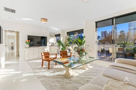 Luxury Penthouse Living in the Heart of Darlinghurst I Expansive Terrace + Secure Parking - Photo 2