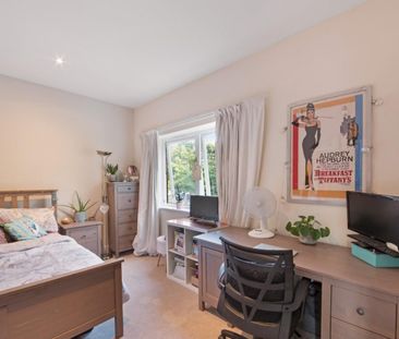 4 bedroom House To Let - Photo 4