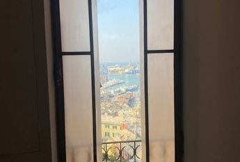 Via Gaetano Colombo, Genova, Liguria 16122