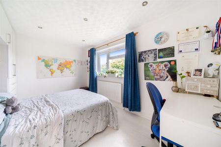 Lees Close, Maidenhead - Photo 4