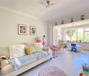 Grove Road, Beaconsfield, HP9 - Photo 1