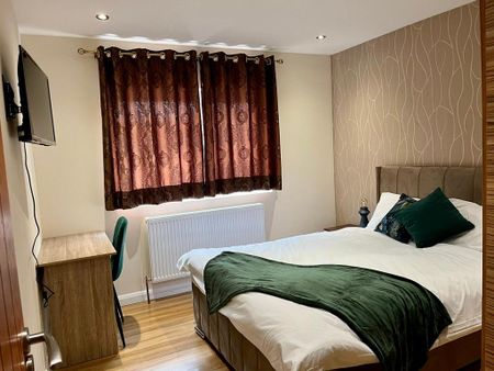 8 bedroom house share to rent - Photo 3