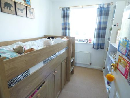 3 bedroom terraced house to rent - Photo 2