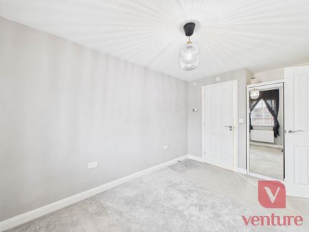 3 bedroom semi-detached house to rent - Photo 3