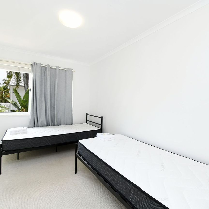 "Furnished 3 Bedroom Townhouse in the Oaks Sunshine Coast Oasis Resort" - Photo 1