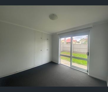 1/34 Pender Street, Thornbury, Vic 3071 - Photo 6
