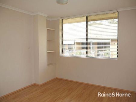 6/151 Central Avenue, Indooroopilly, QLD 4068 - Photo 4