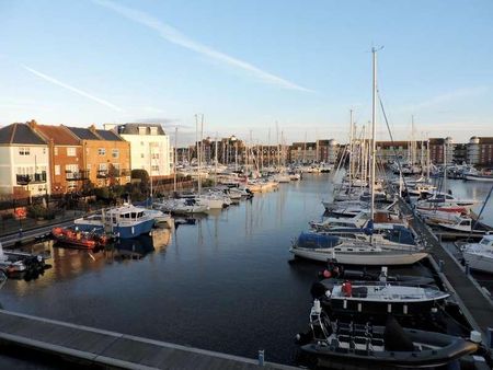 Harbour Club Apartments, Harbour Quay, Sovereign Harbour North, Eastbourne, East Sussex, BN23 - Photo 2