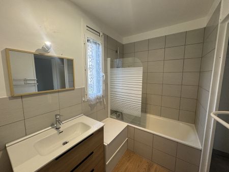 Location Appartement 2 pièces 48m² REIMS 51100 - Photo 3